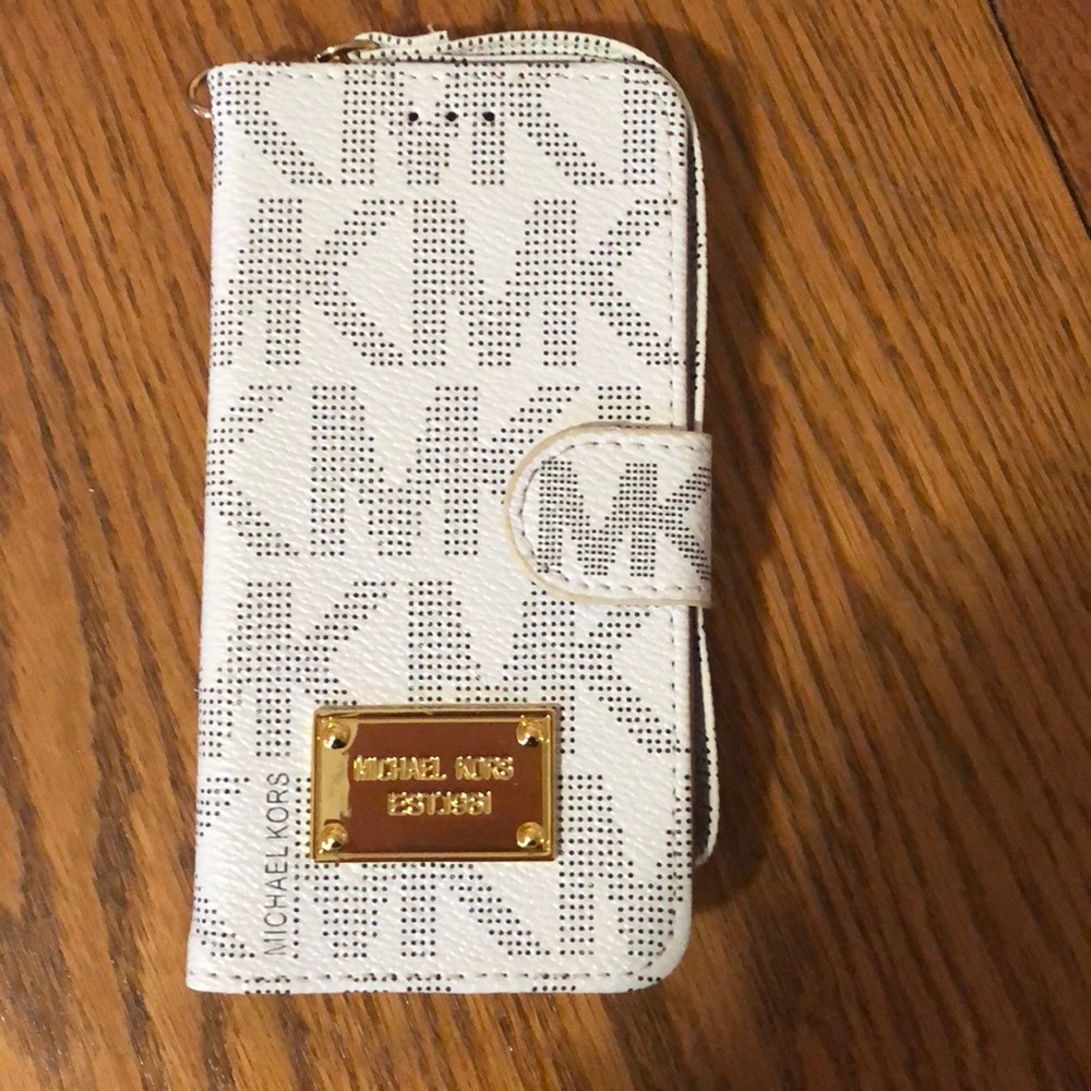 Michael Kors IPhone case for 6s.